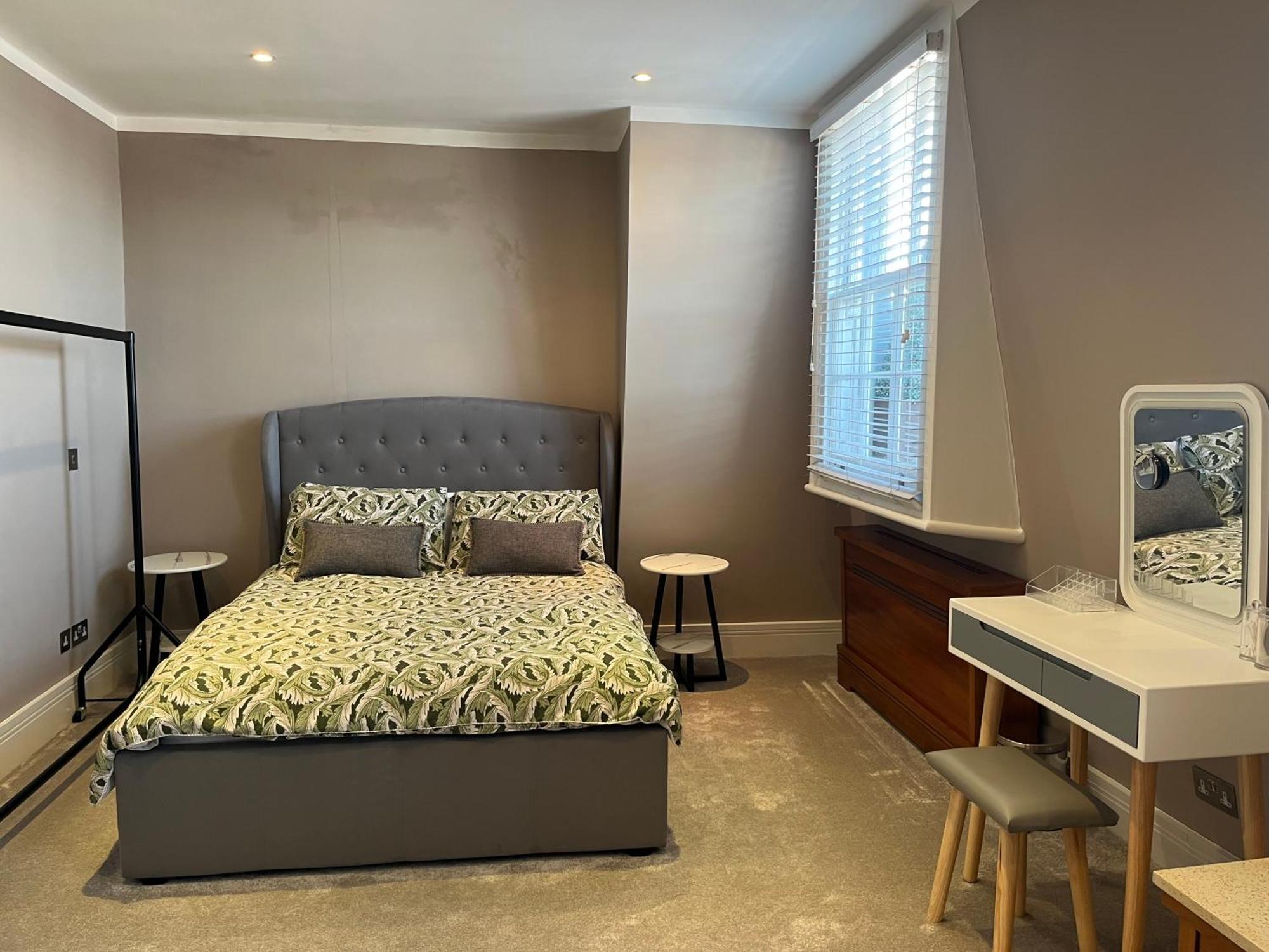 Homestay Mansion Queensberry London