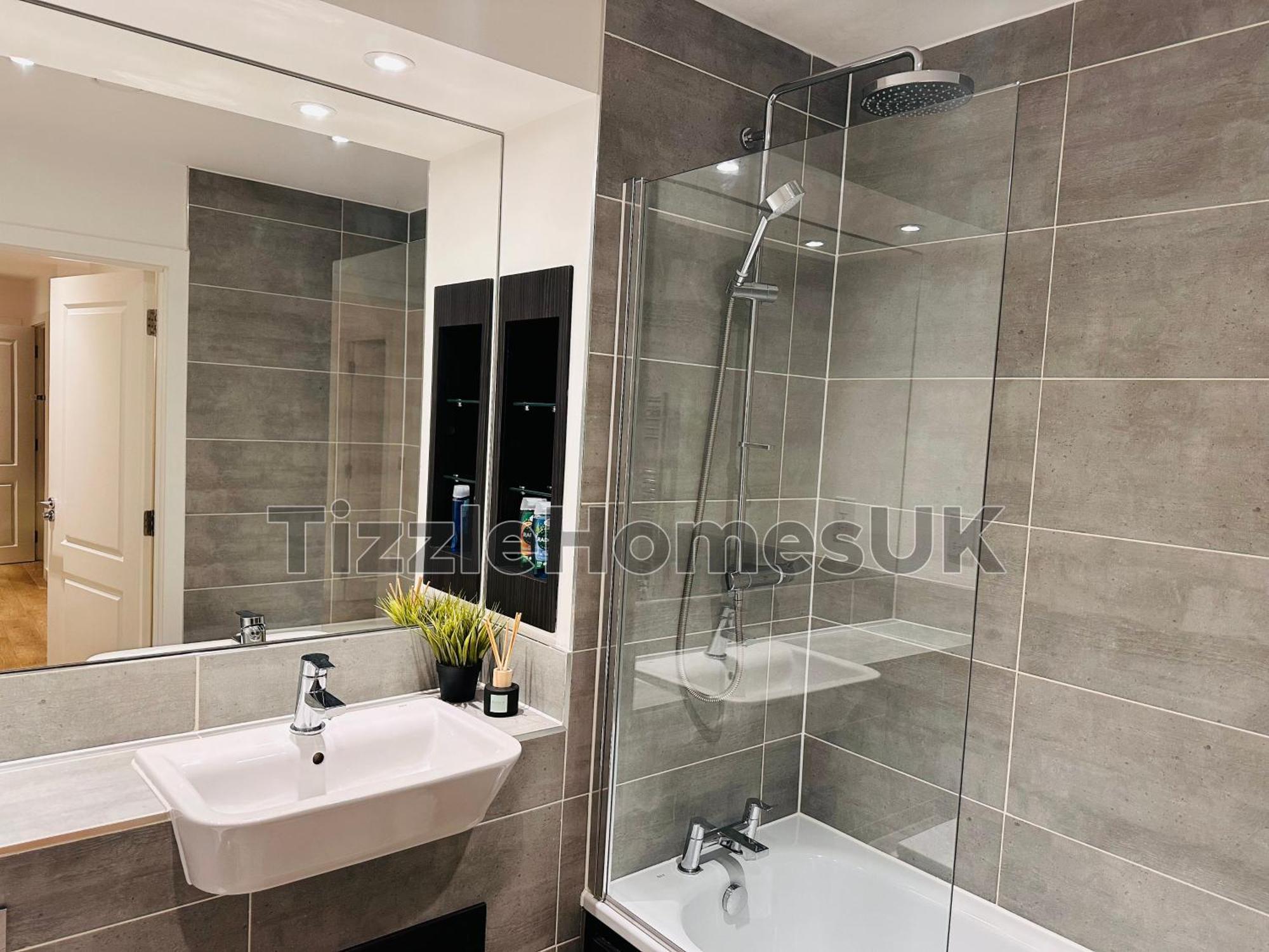 Leilighet Tizzlehomesuk London