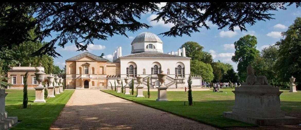 Elegant 2 Bedroom Flat In Chiswick Near Tube Stations Leilighet