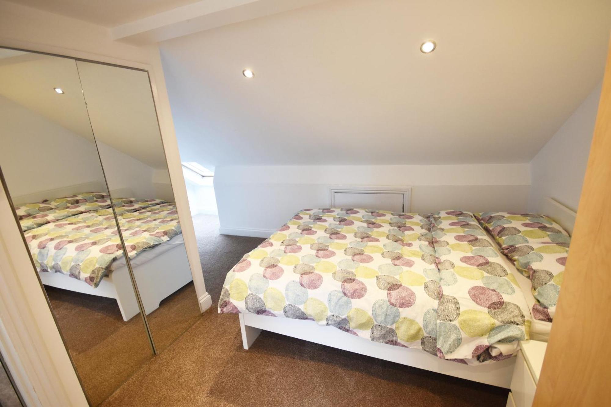 Beautiful Spacious In Waltham Forest East Apartamento