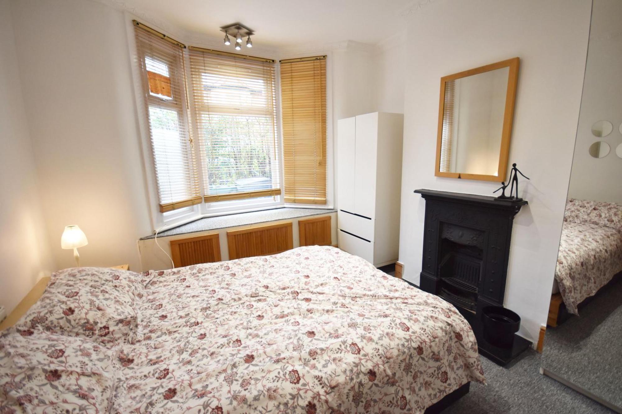 Beautiful Spacious In Waltham Forest East Apartamento