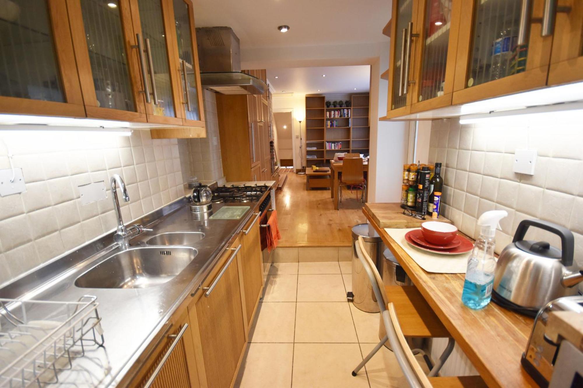 Beautiful Spacious In Waltham Forest East