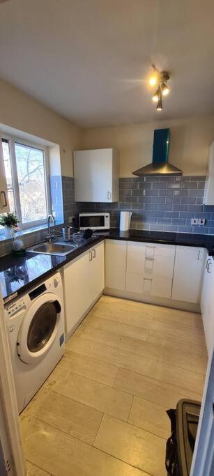 Private 2 Bed Flat Close To Excel & Airport * Londres