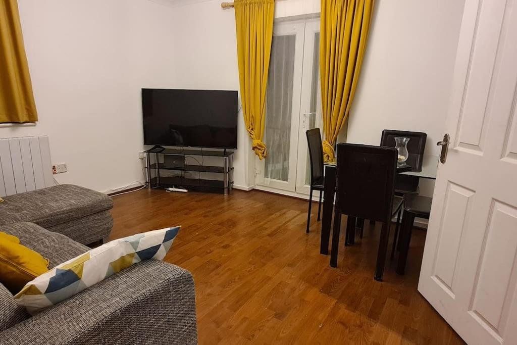 Apartamento Private 2 Bed Flat Close To Excel & Airport