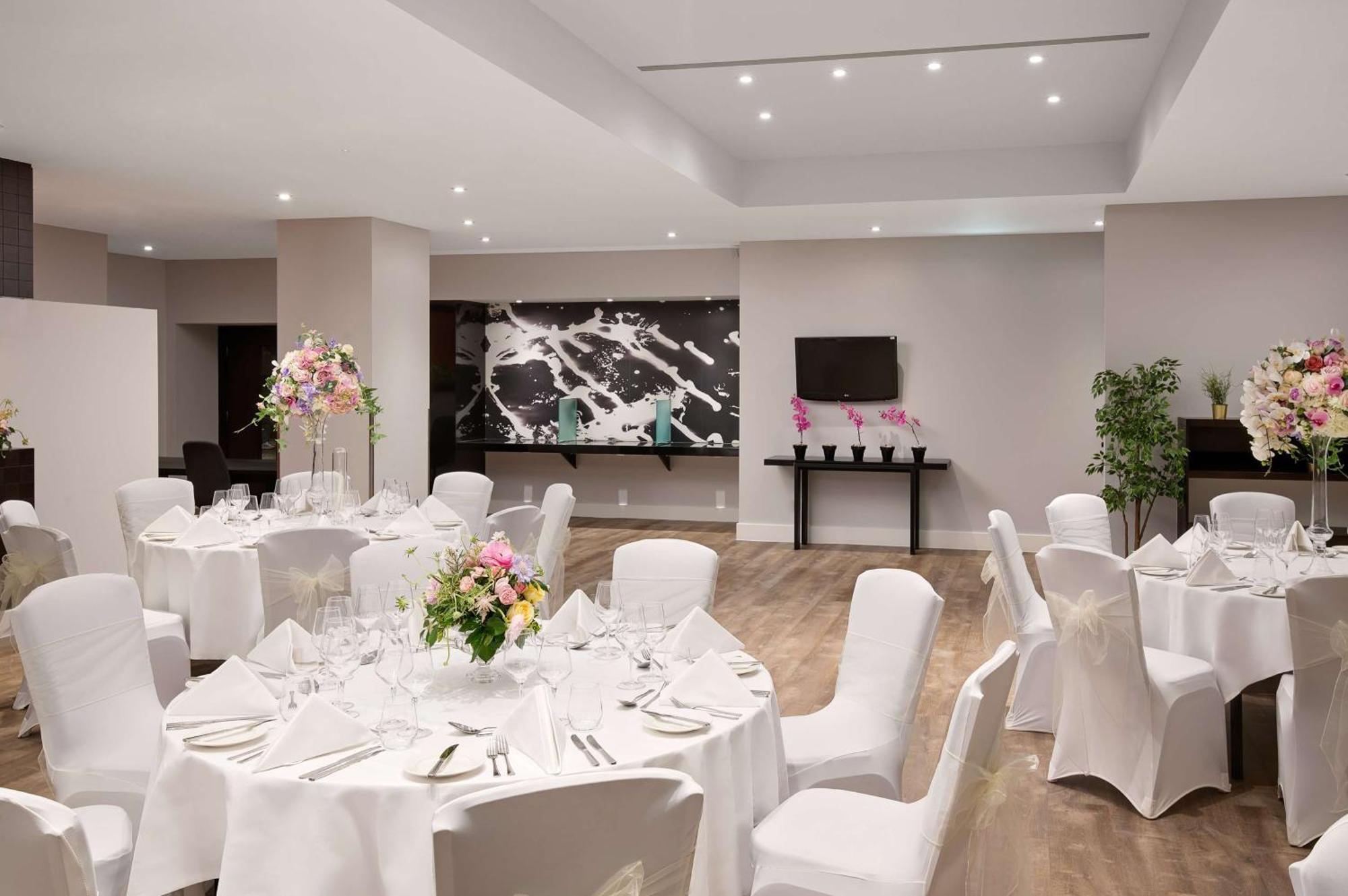 Hotel Hilton Kensington 4*