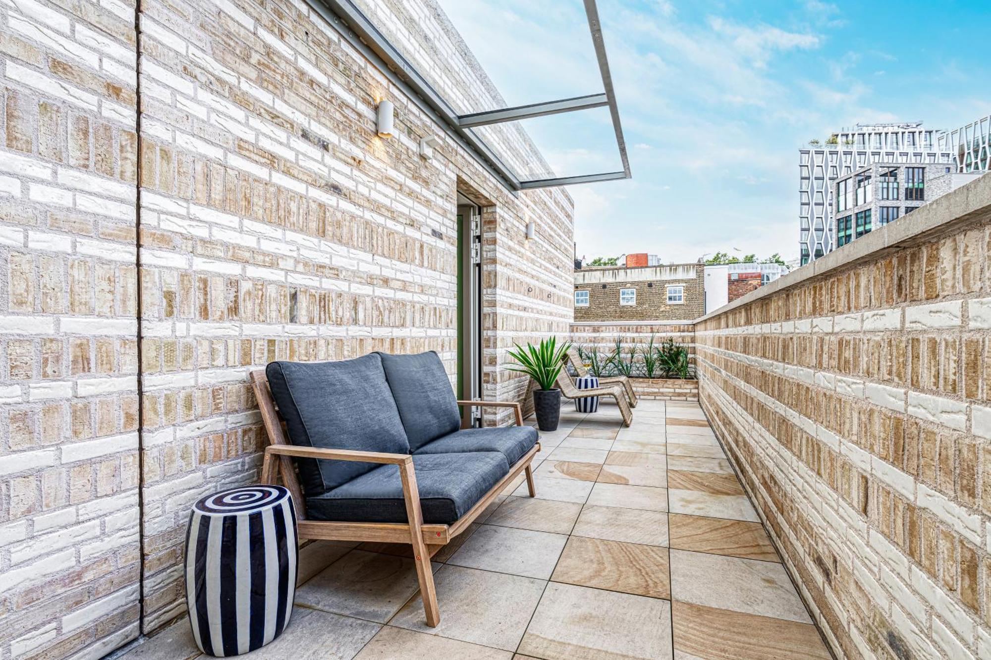Luxury Flats Near Big Ben And Eye Londen