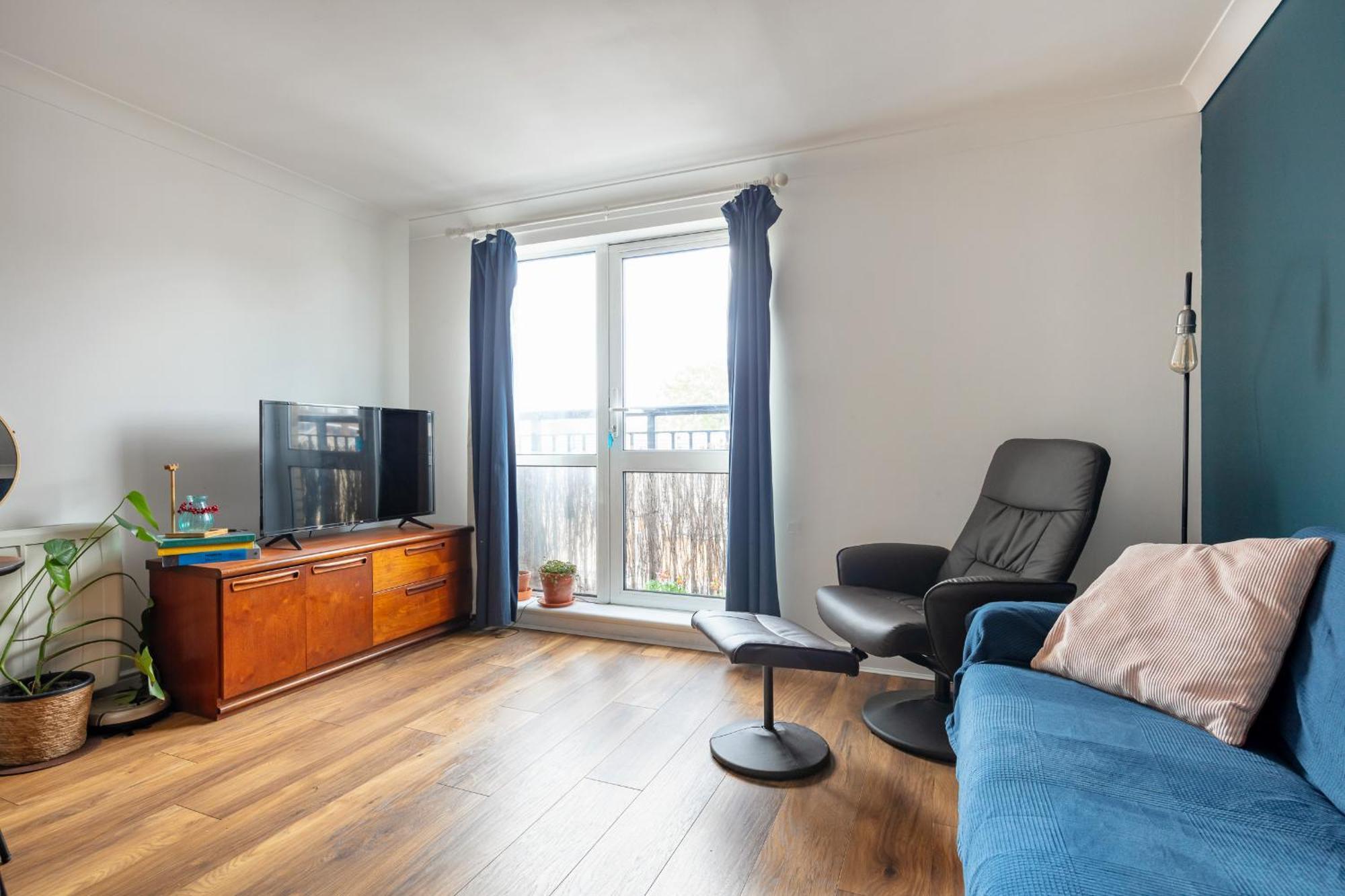 Orange Flat By Lower Regent Canal Apartment *