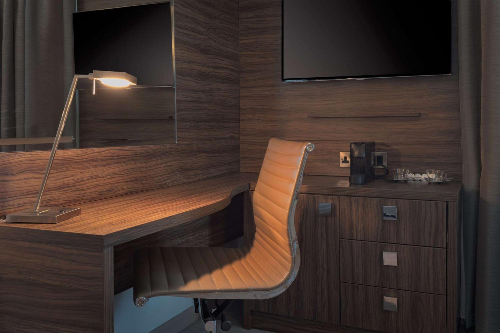 Hotell Doubletree By Hilton Angel Kings Cross London