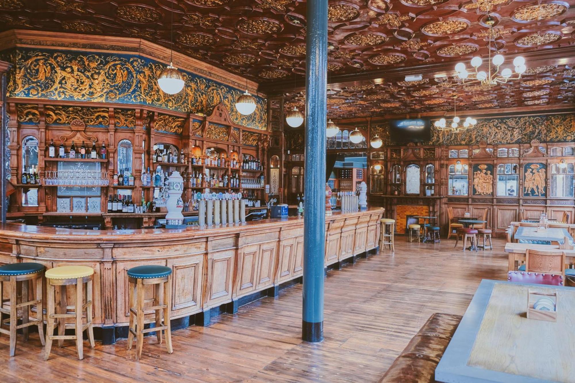 The Black Lion Pub & Boutique London