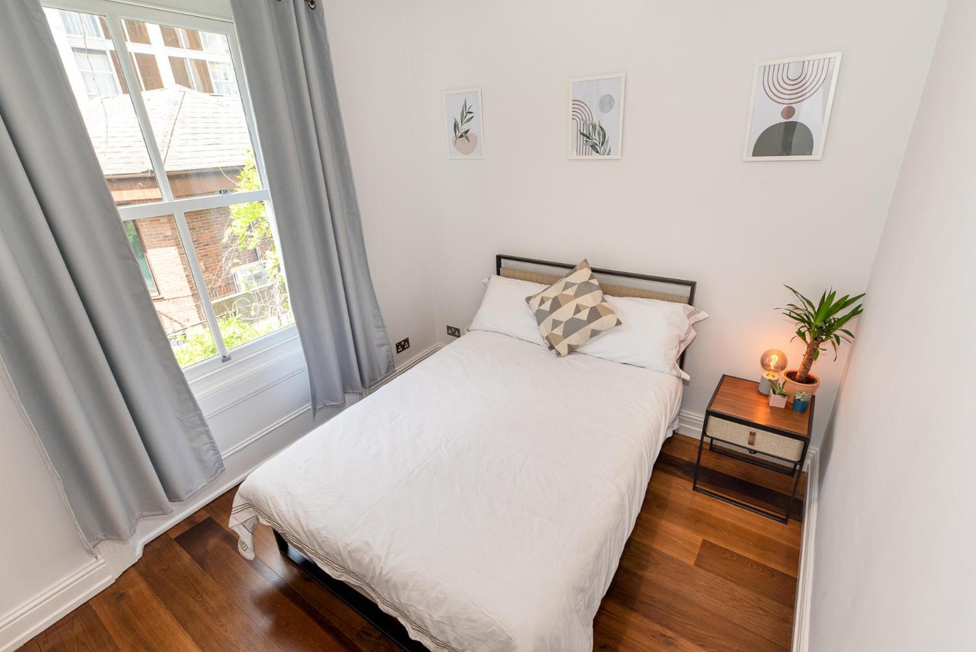 Apartment 2-bedroom Victorian In Kensington London