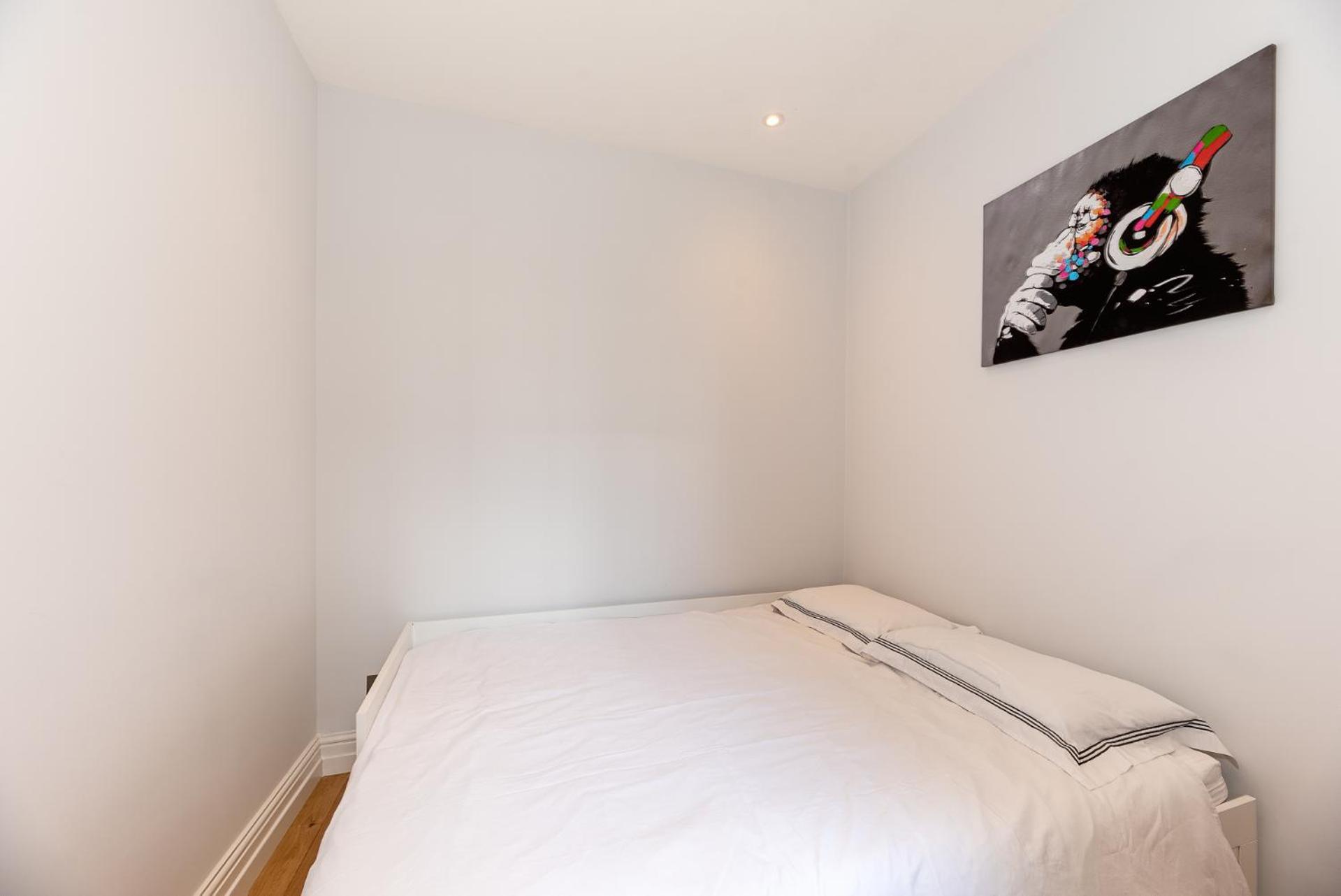 2-bedroom Victorian In Kensington *
