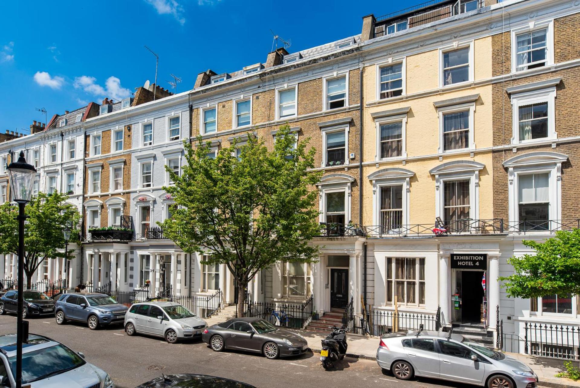 Apartment 2-bedroom Victorian In Kensington London