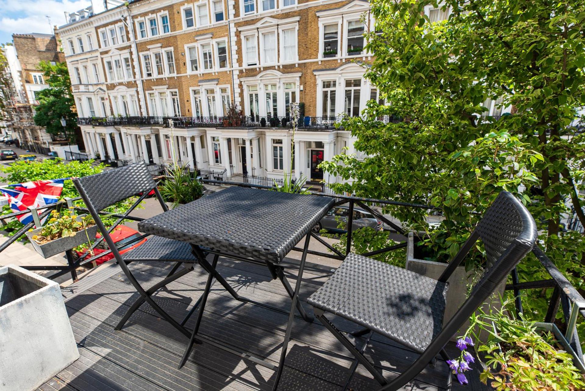 2-bedroom Victorian In Kensington