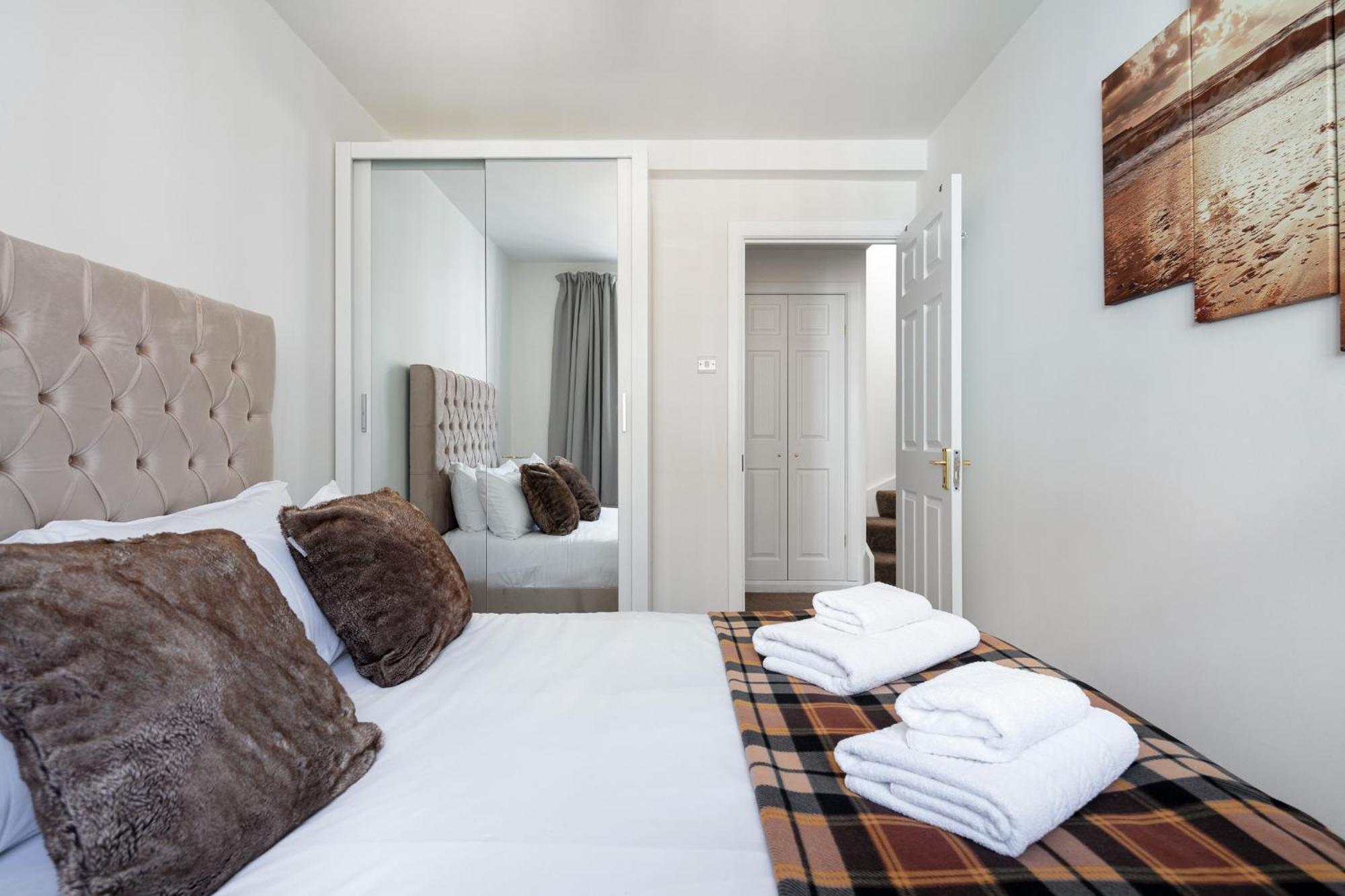 - Cozy 3 Bed House On A Quiet Mews - Feriehus London