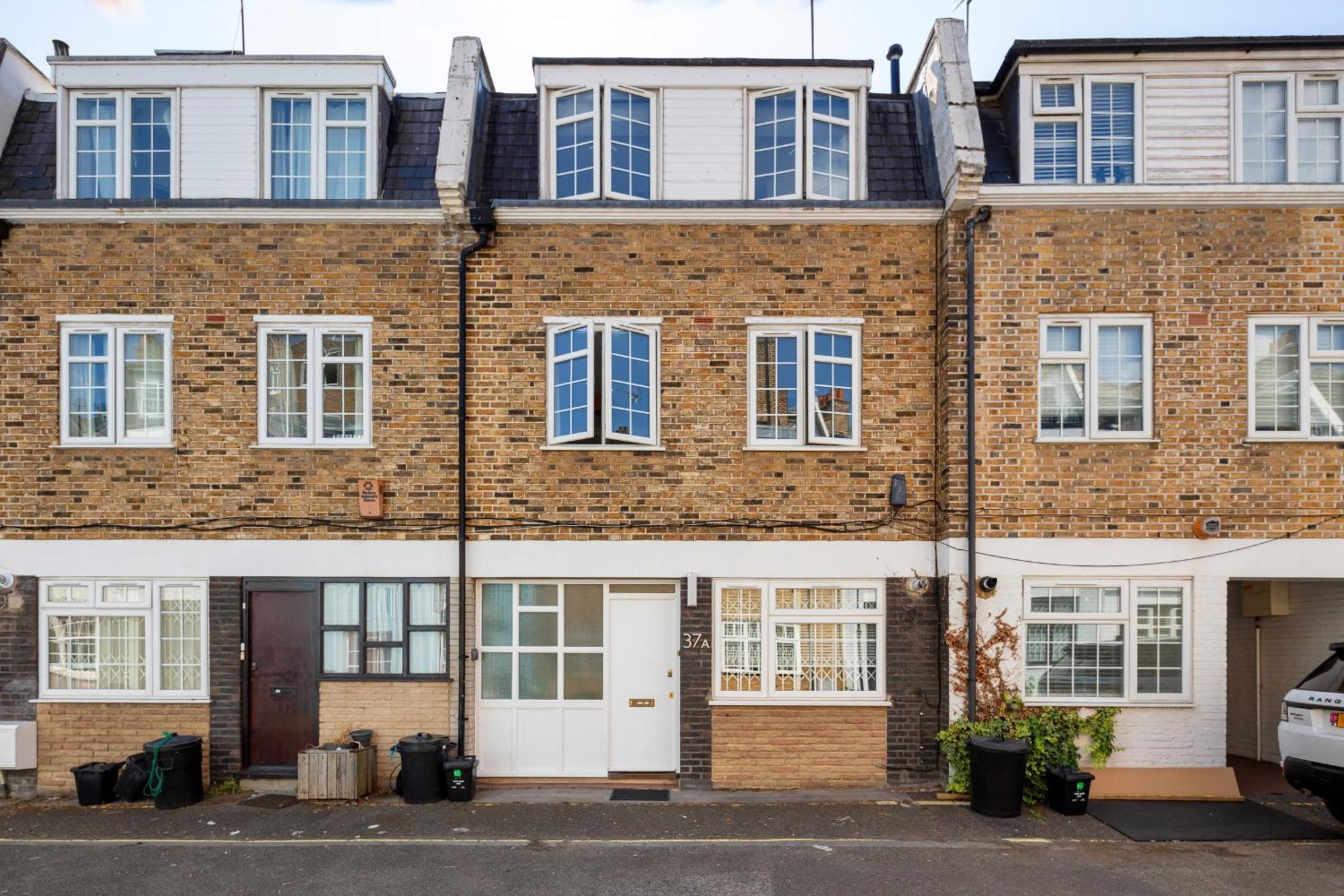 Feriehus - Cozy 3 Bed House On A Quiet Mews -