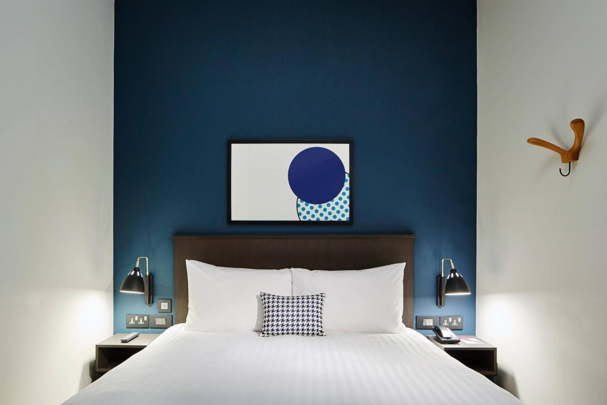 Hotel By Marriott Tower Bridge 4*