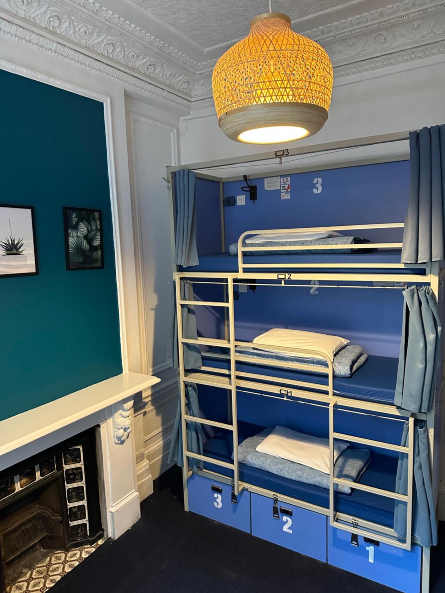 Smart Hyde Park Hostel *