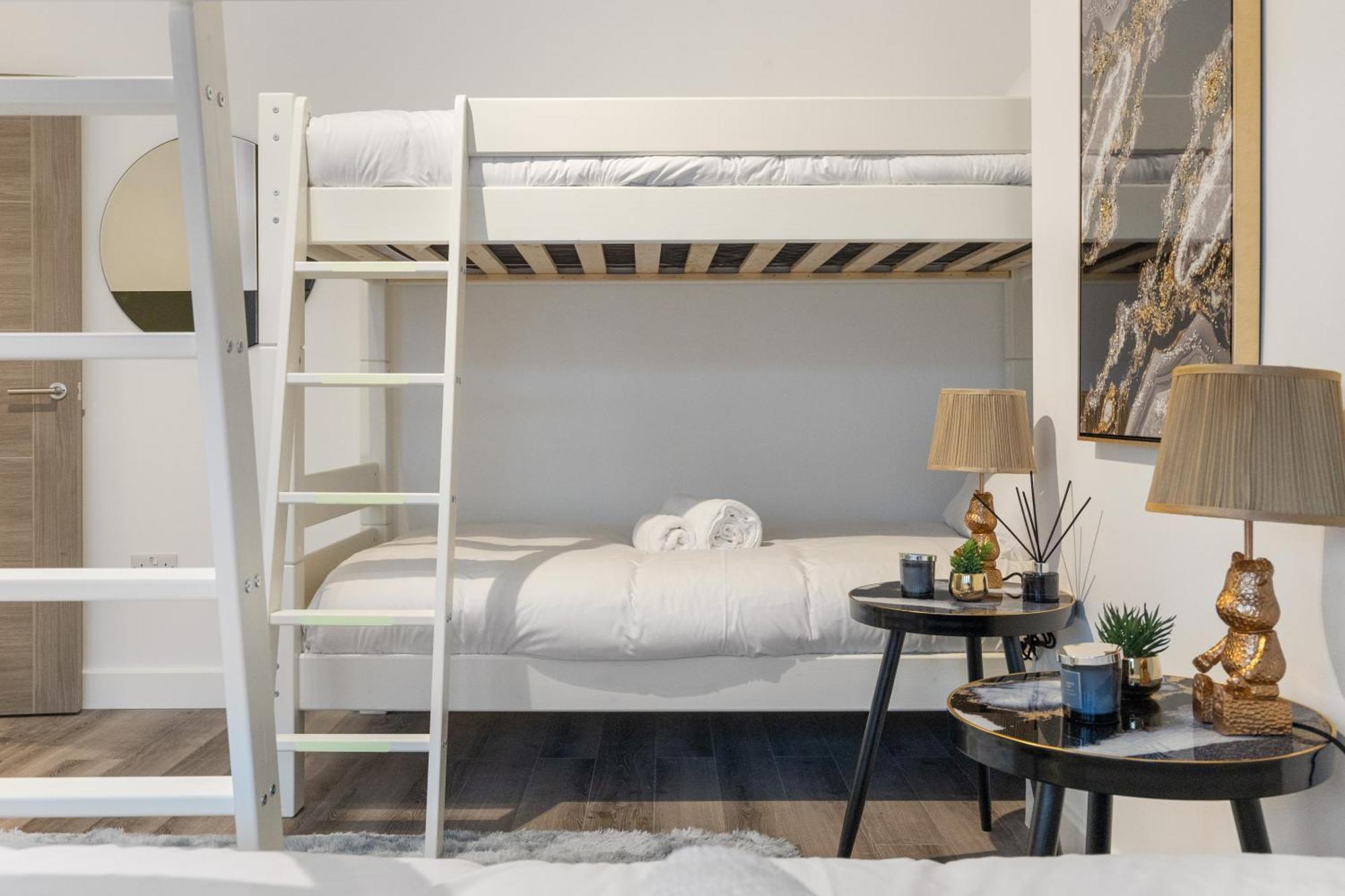 Modern 2 Bedroom 3 Min Walk To Tube Station * Londres
