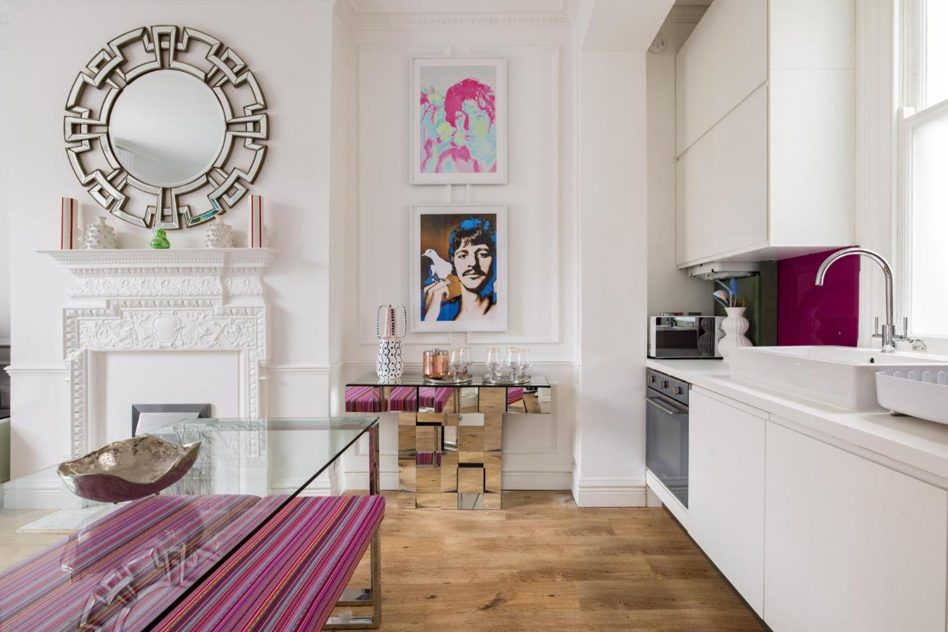 Cosy And Stylish Chelsea 2 Bedroom Flat Apartment *