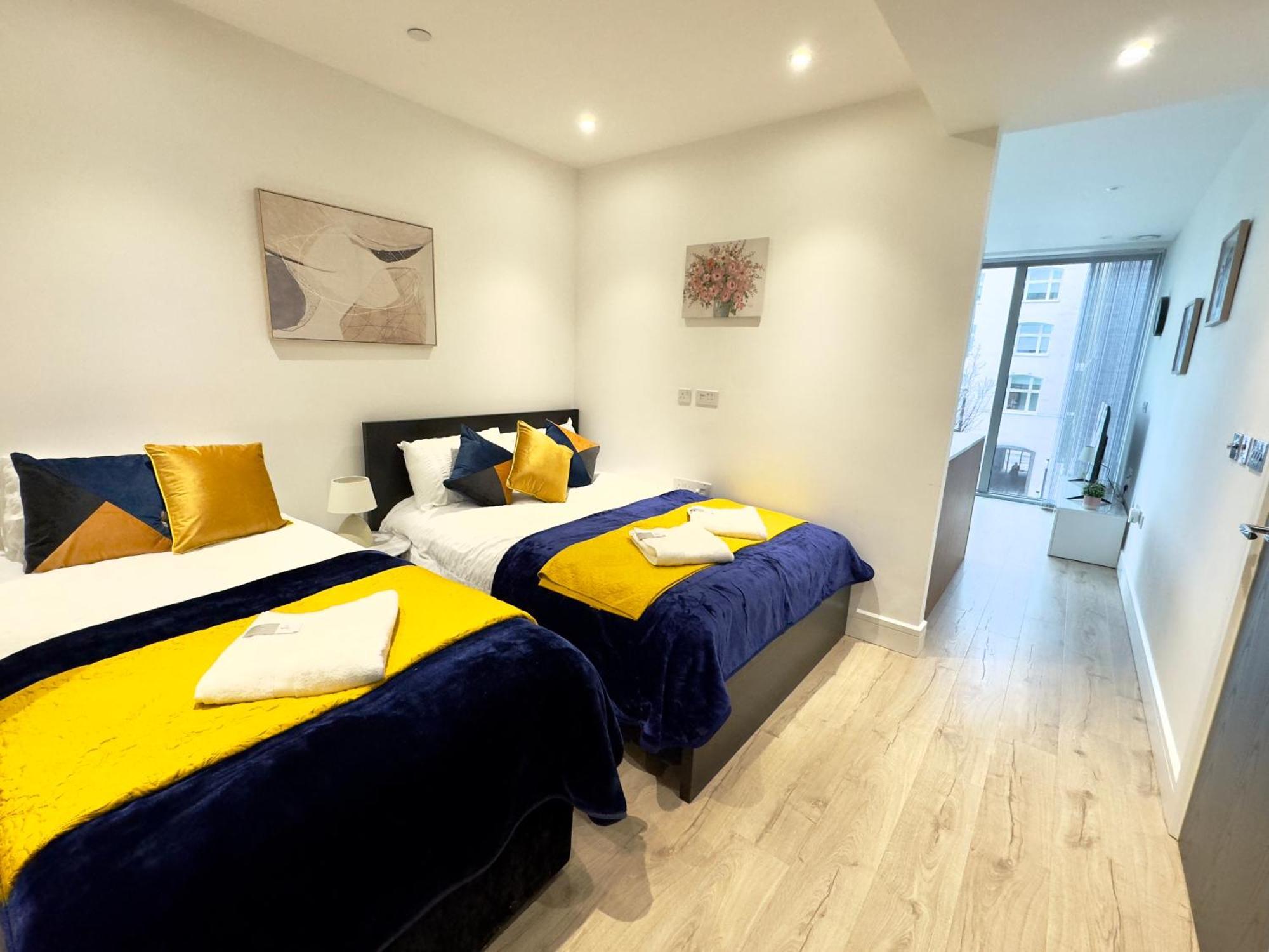 Tower Bridge, Luxury Flat With Beautiful Garden Views * London