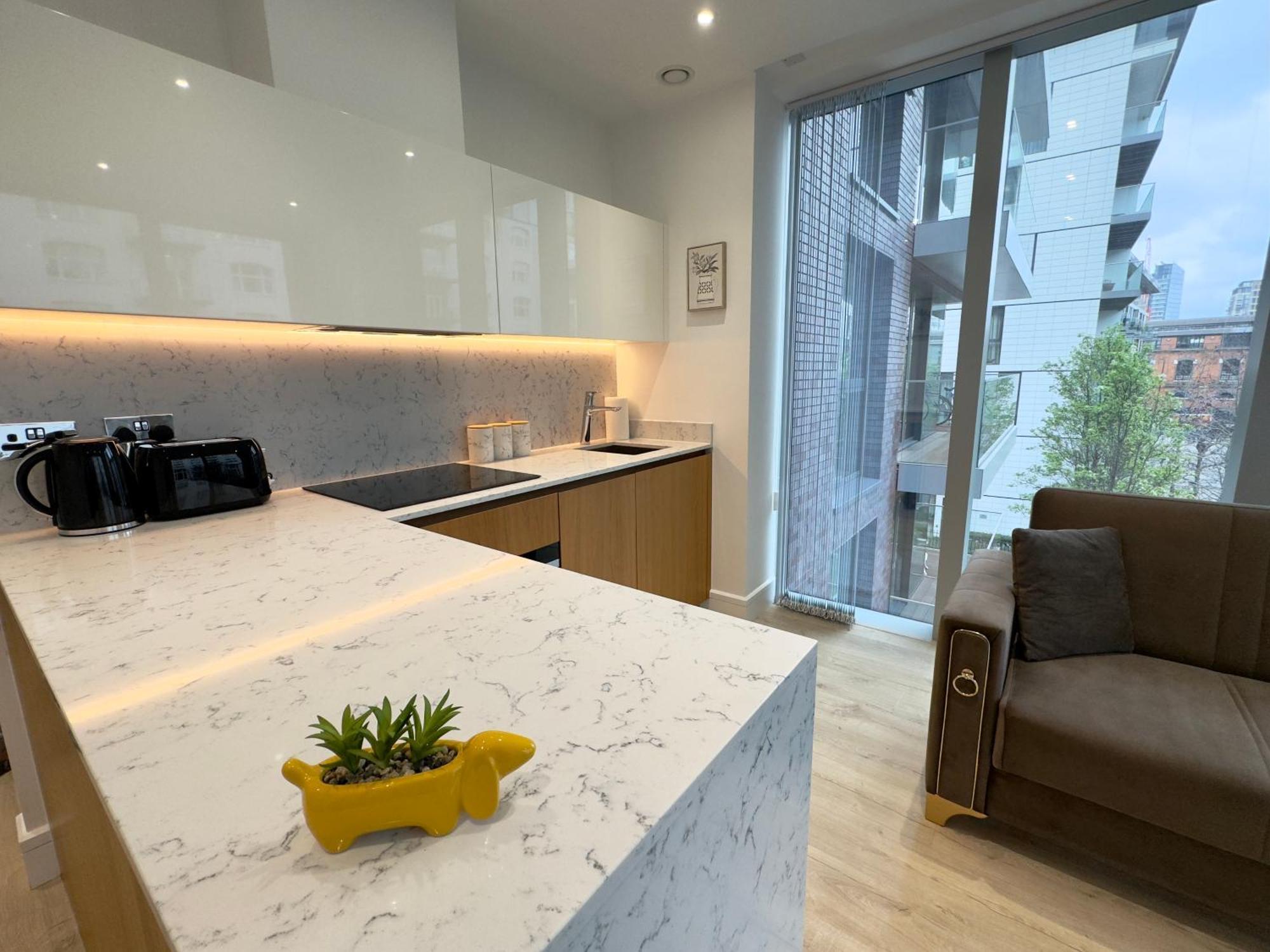 Tower Bridge, Luxury Flat With Beautiful Garden Views * London