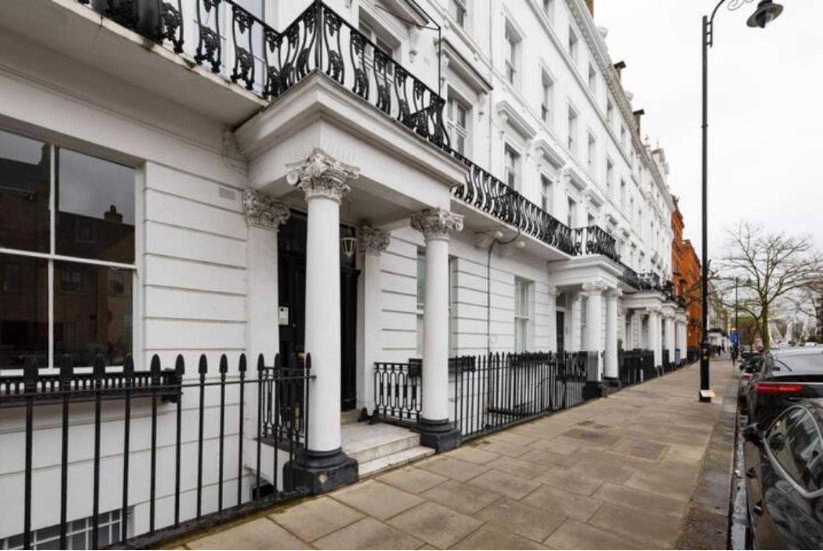 Cosy And Stylish Chelsea 2 Bedroom Flat Apartment London