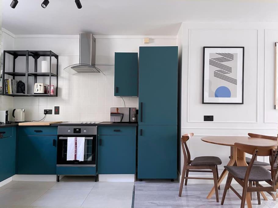 Contemporary Flat In Clerkenwell Apartment London
