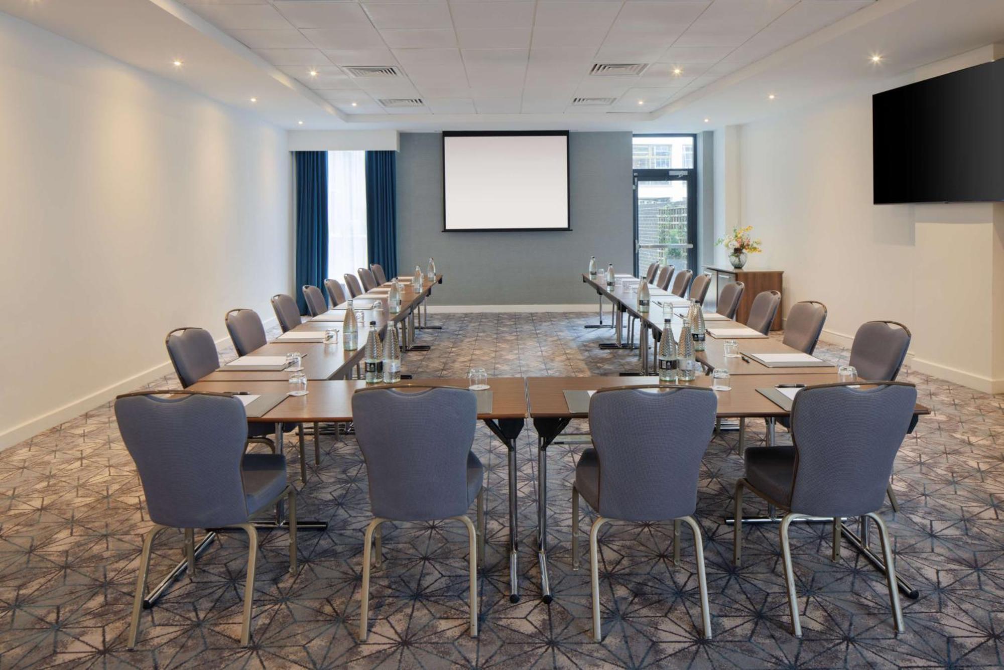 Hotell Doubletree By Hilton Angel Kings Cross London