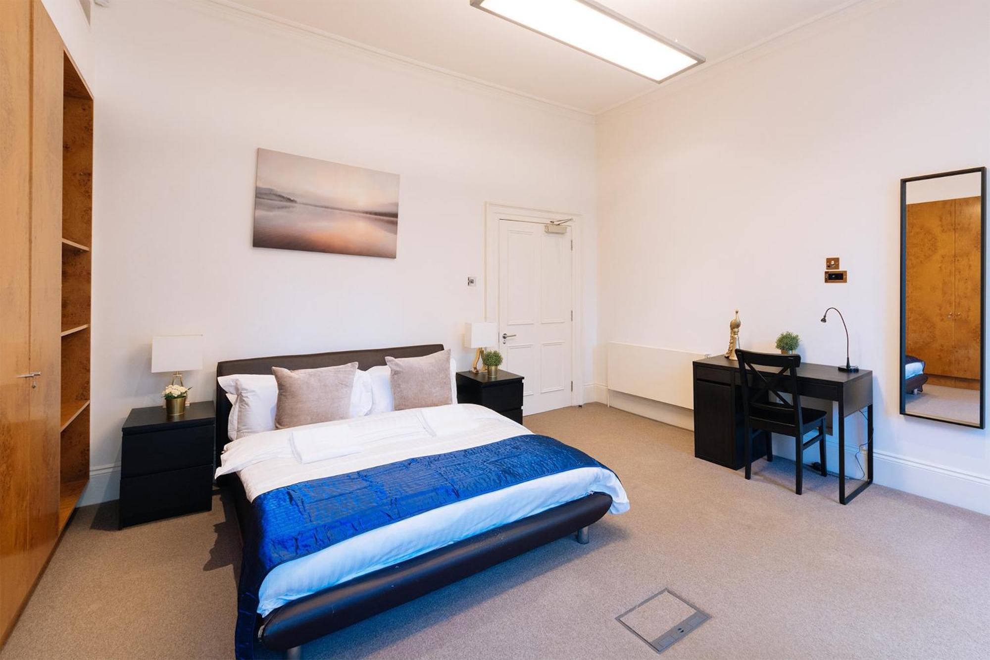 Curzon Residences Hotell *