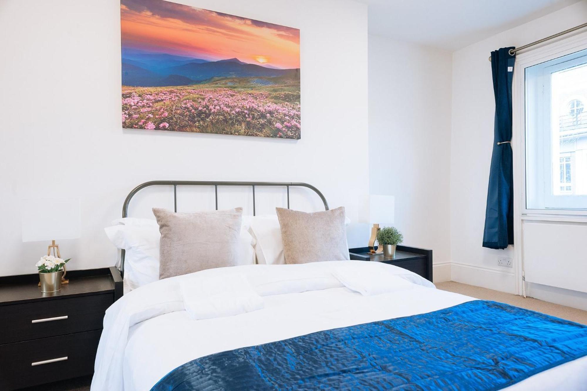 Curzon Residences Hotell *