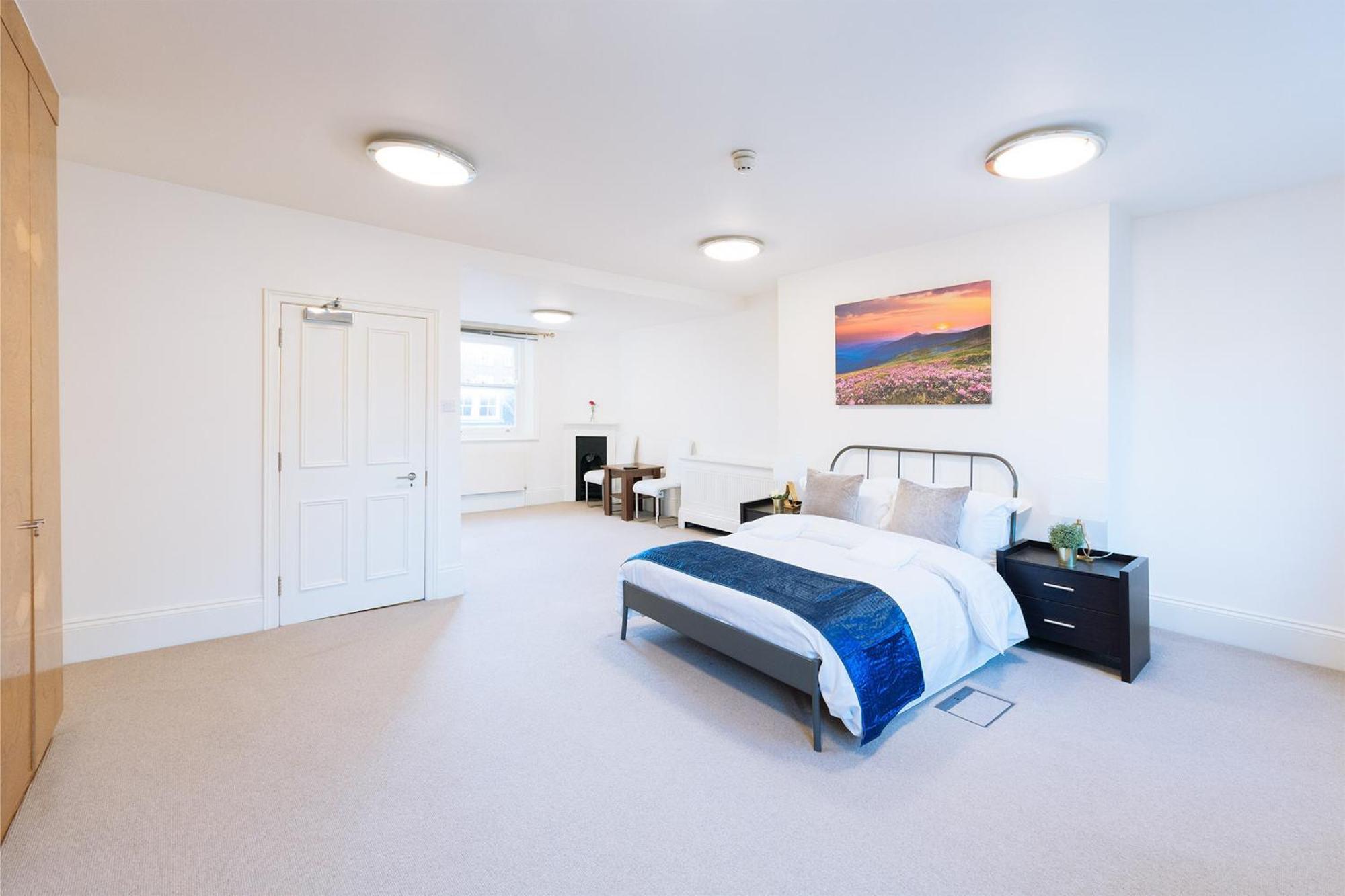 Curzon Residences Hotell *