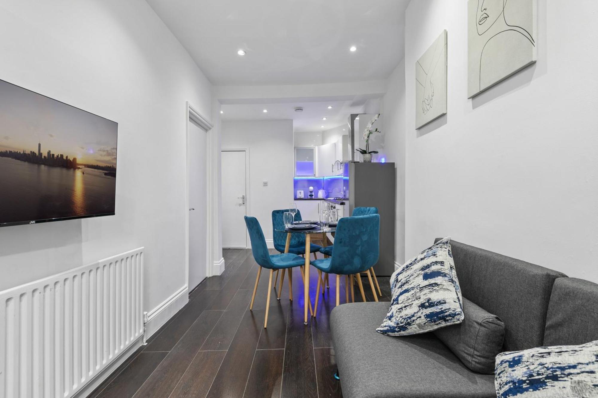 Cosy 1 & 2 Bedroom Zone 1 * London