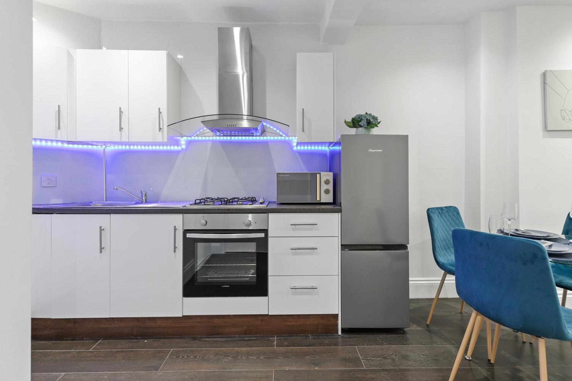 Cosy 1 & 2 Bedroom Zone 1 London