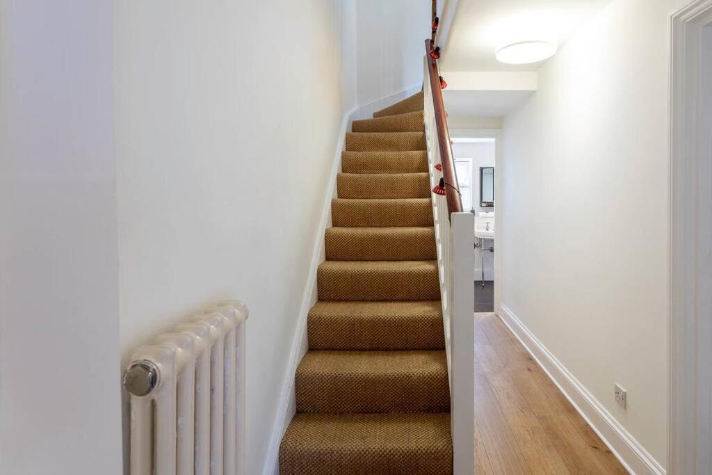 Leilighet 2-bedroom Split-level In Notting Hill