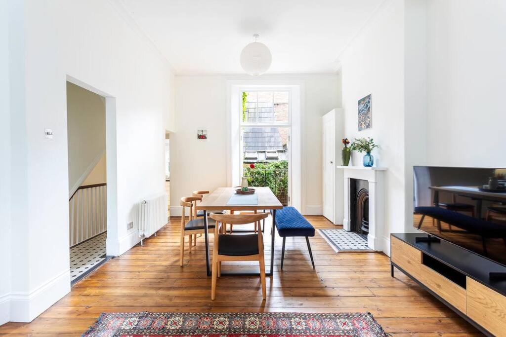 Leilighet 2-bedroom Split-level In Notting Hill London