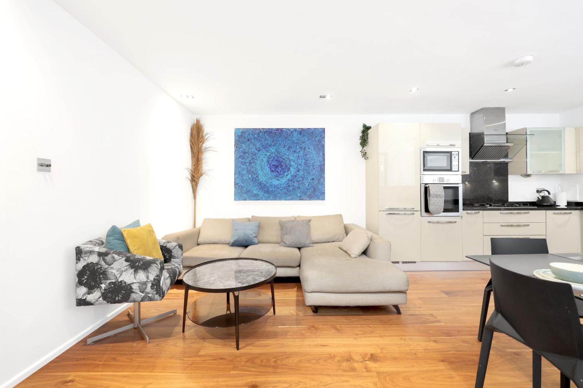 Loft-style 3 Bed Short Term & Flexible Renting Hoxton With Free Wifi & Terrace ! Londres