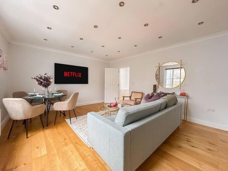 Charming One Bedroom Flat On Portobello Road Londres