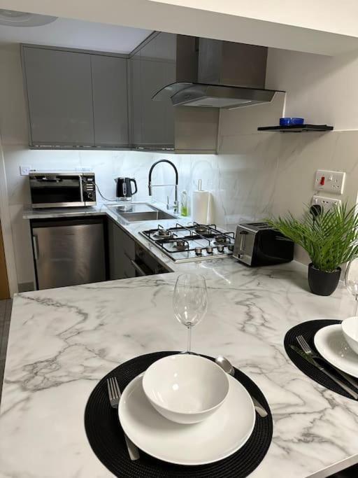Stylish Entire 2bed Appartement Londen