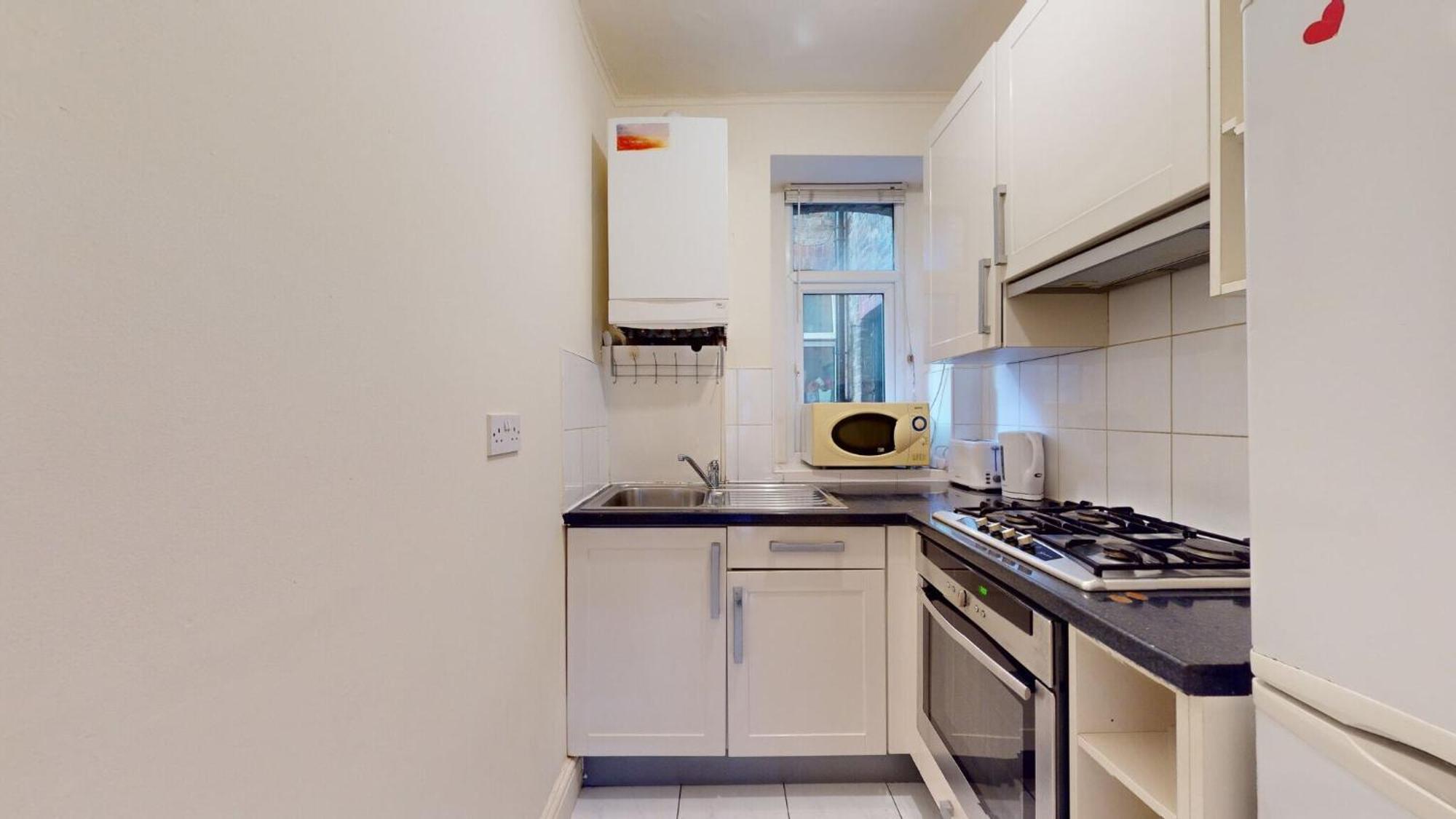 2 Bedroom Flat In Marylebone