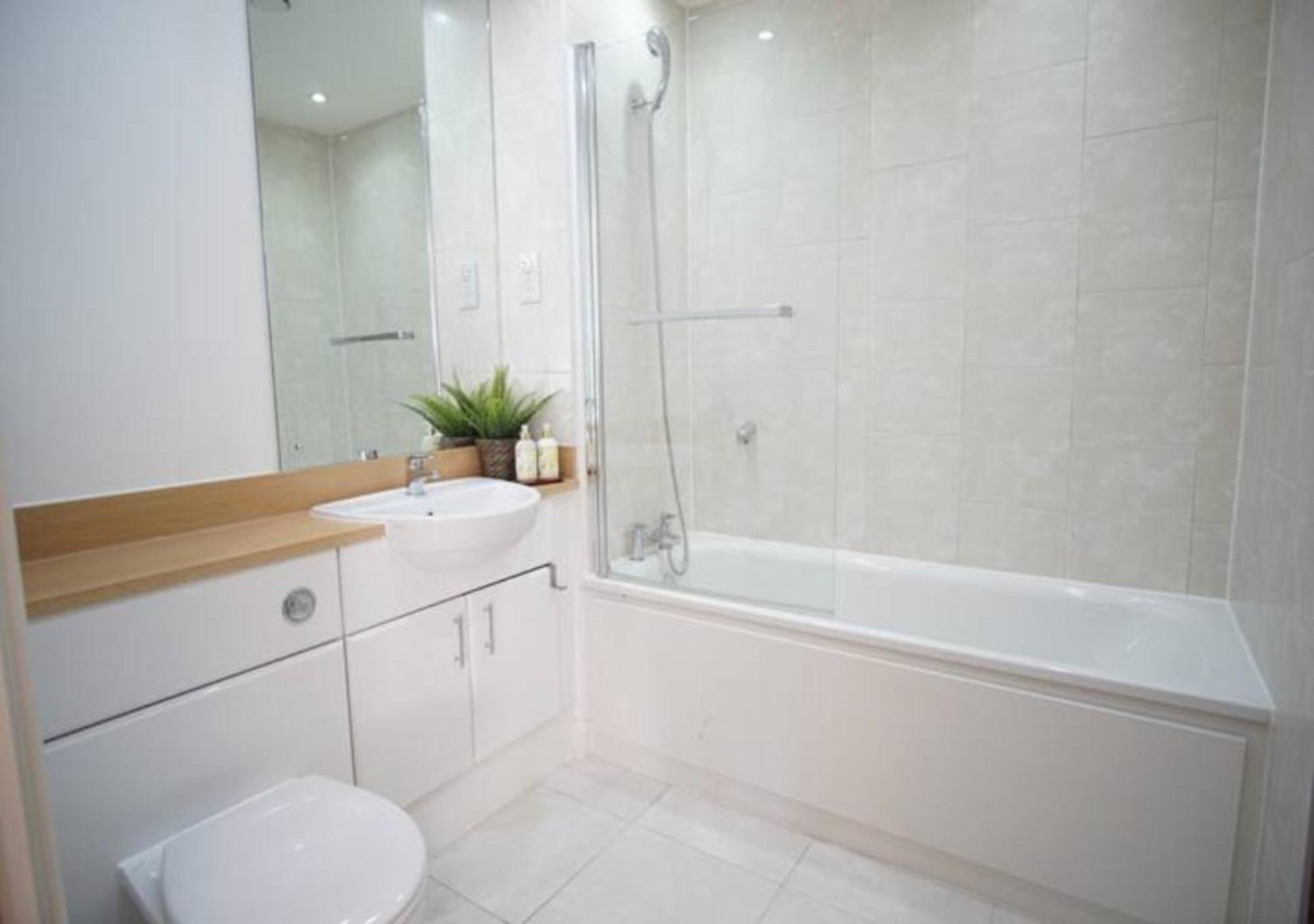 Deluxe Spacious 2br Flat Near Excel And O2 Arena London