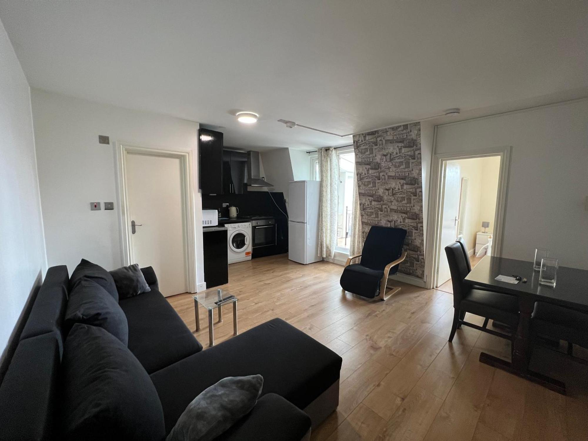Apartment Comfy 2 Bedroom - Finchley Road, London