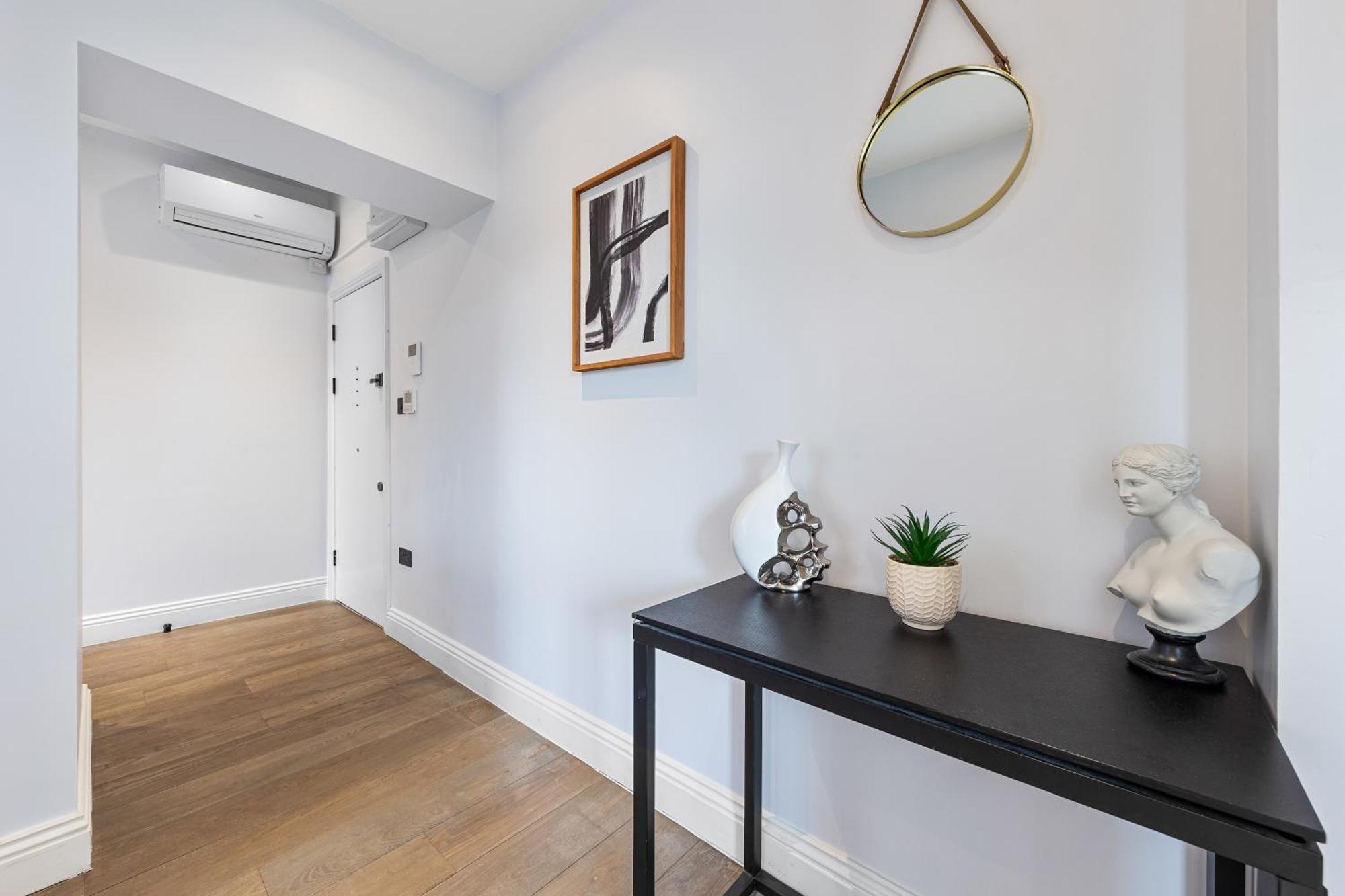 Stunning 1 Bedroom In Westminster With Ac Sleeps 4 Apartment London