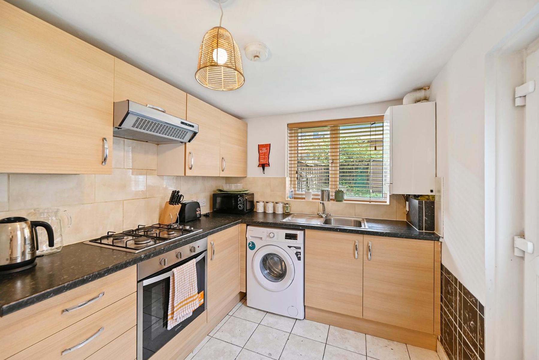 Cosy Urban Oasis 2 Bedroom Flat In Tottenham London