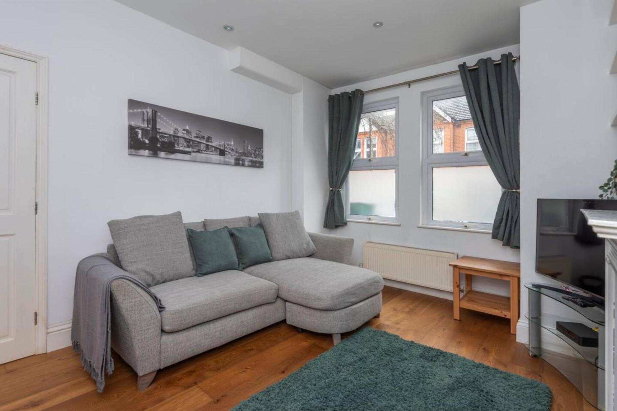 Ground Floor - Private Garden Londen