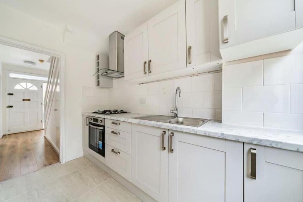 A Luxurious 3 Bed-terrance House Vakantiehuis Londen