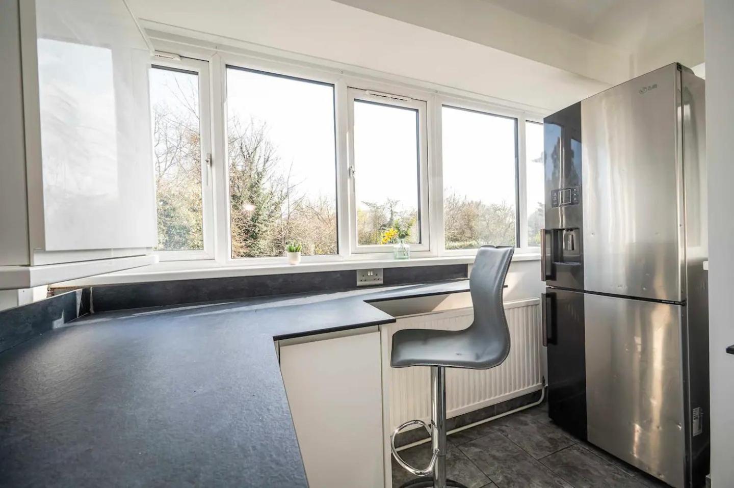 Appartement Pass The Keys Modern Beckenham Fast Train Links Londen