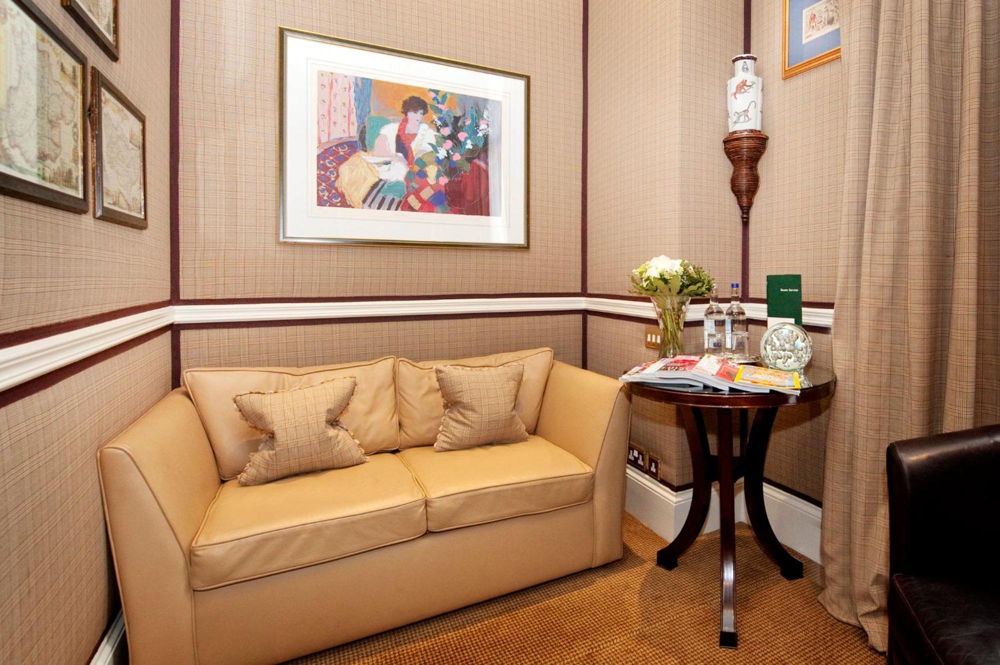 The Montague On The Gardens Hotel 4*