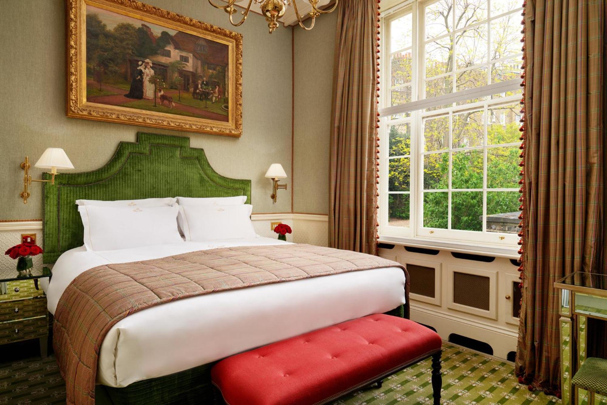 The Montague On The Gardens Hotel