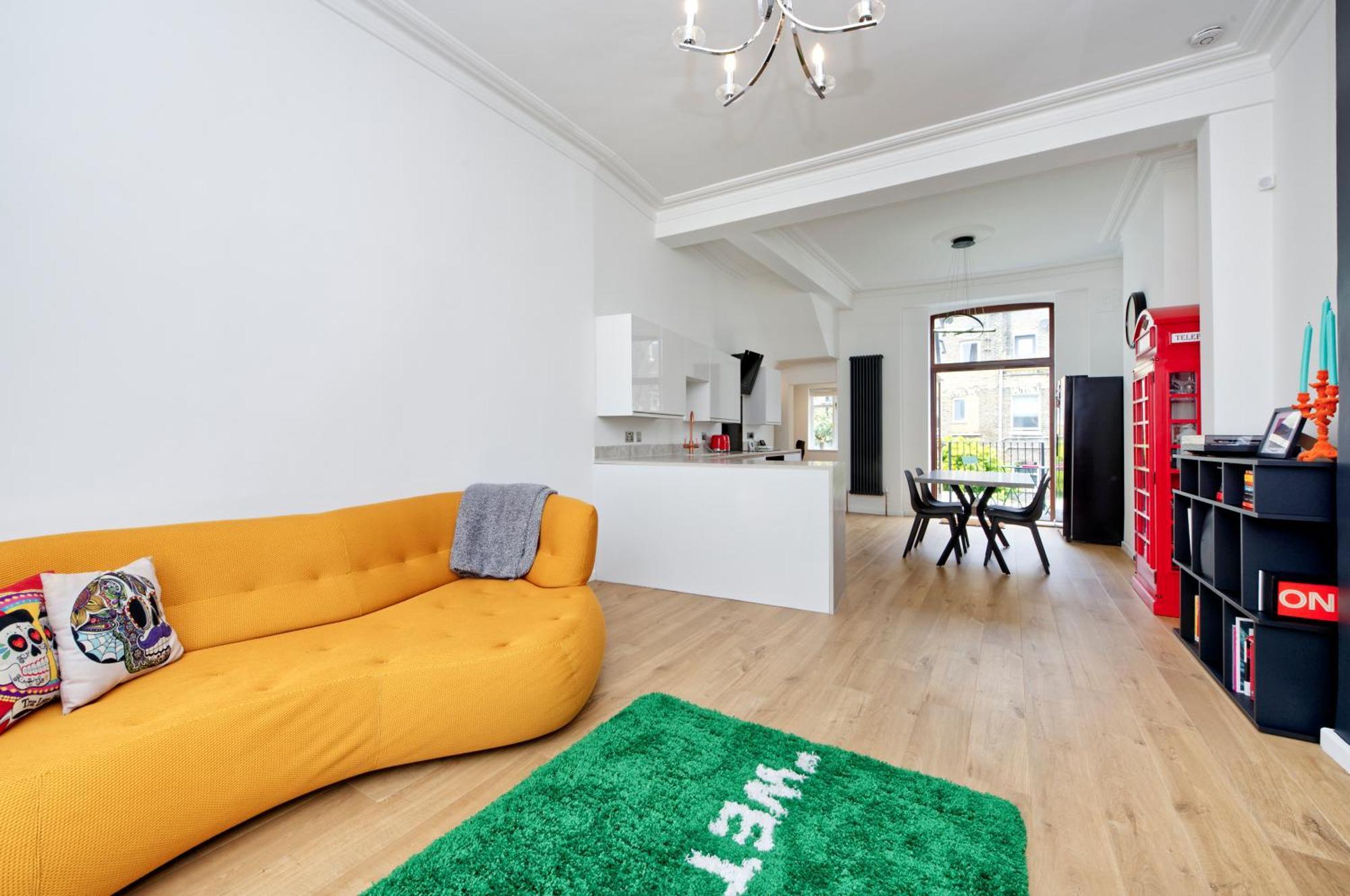 Beautiful Battersea Garden Flat By Underthedoormat London