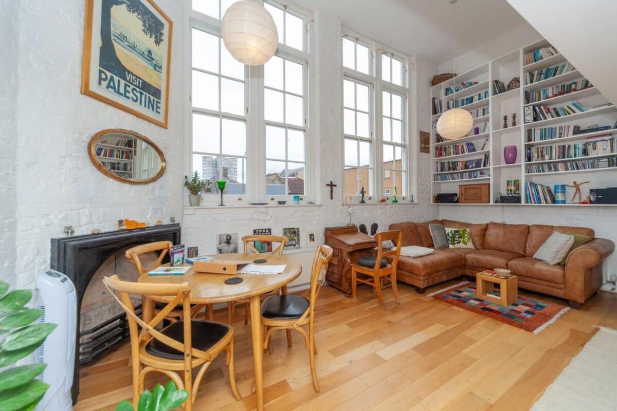Charming 1 Bedroom In Old School House Leilighet